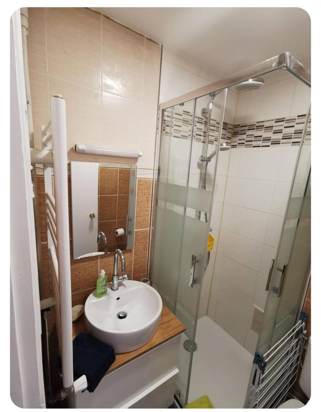 Studio Cosy Biarritz - Classe 2 Etoiles المظهر الخارجي الصورة